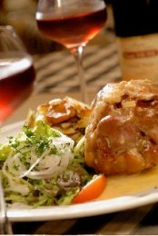 Le jambonneau rôti au munster façon « Tire-Bouchon »