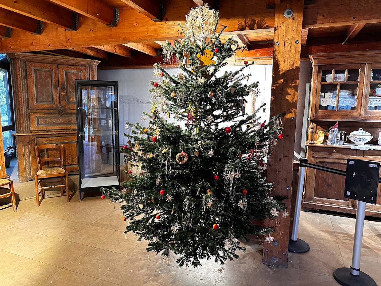 Le Sapin De Noel Bourvil 2025 Kata Tricia