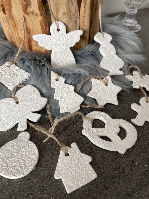 Lot 11 ornements thème Alsace et Noël – Image 2